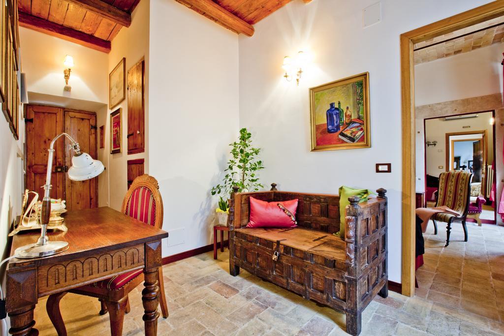 B&B Il Marchese Del Grillo Σουλμόνα Εξωτερικό φωτογραφία