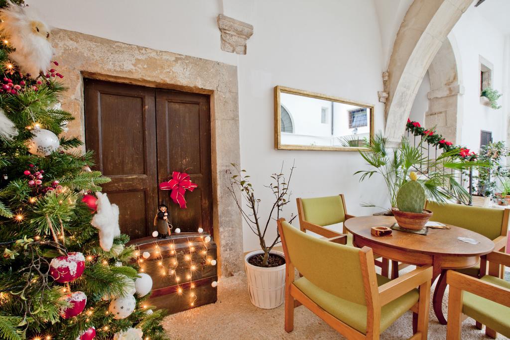 B&B Il Marchese Del Grillo Σουλμόνα Εξωτερικό φωτογραφία